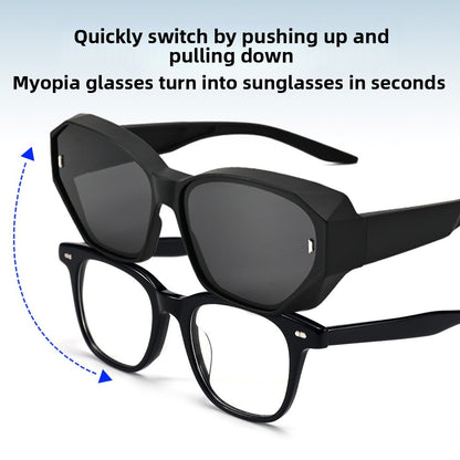 Unisex Polygons Sunglasses With Tac Lens Material In Dyed Black, Perfect For Beach Wear