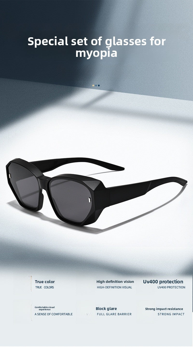 Unisex Polygons Sunglasses With Tac Lens Material In Dyed Black, Perfect For Beach Wear