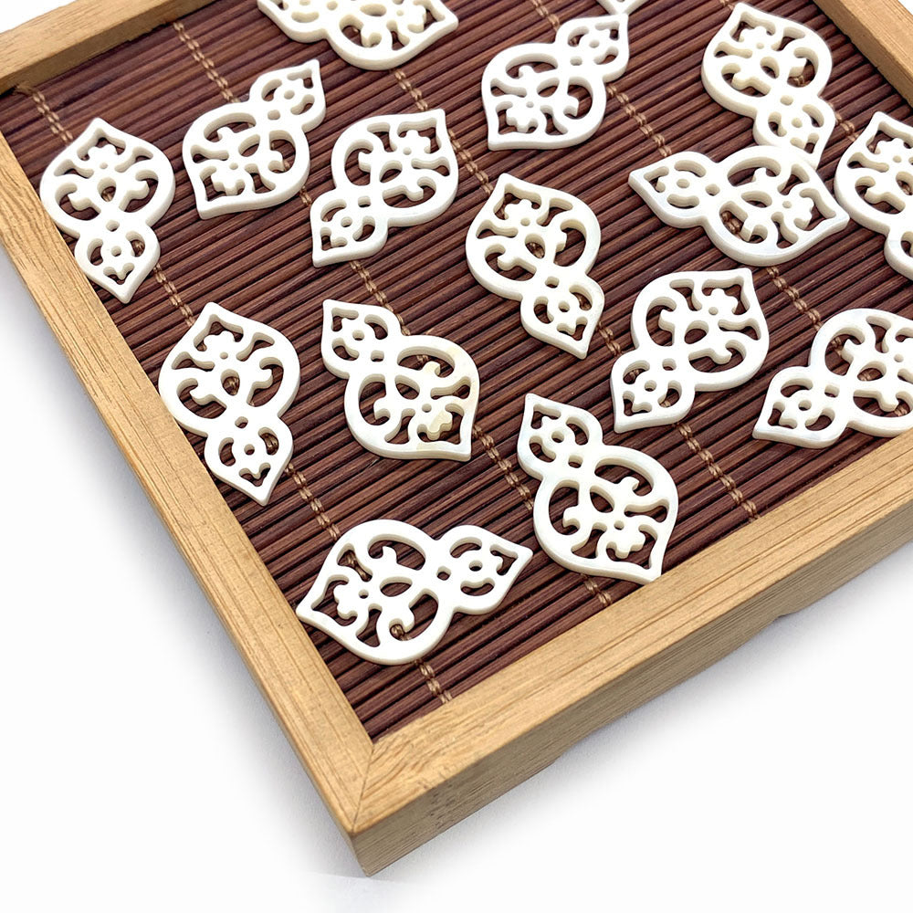 50 PCS White Natural Shell Gourd Pendants For Jewelry Making, Polished Finish