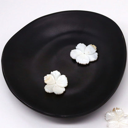Natural White Shell Flower Beads Carved With Center-Drilled Holes For Jewelry Making