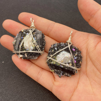 Bohemian Freshwater Pearl Pendant Featuring Irregular Craftsmanship In Dyed Black Natural Material