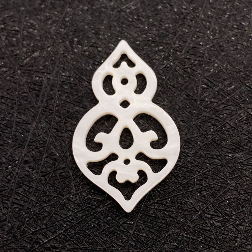 50 PCS White Natural Shell Gourd Pendants For Jewelry Making, Polished Finish