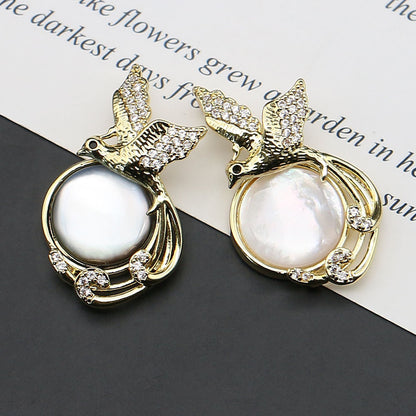 Round Shell Pendant With Rhinestones, Electroplated Finish, White Color