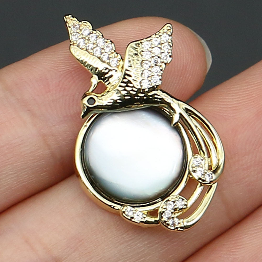 Round Shell Pendant With Rhinestones, Electroplated Finish, White Color