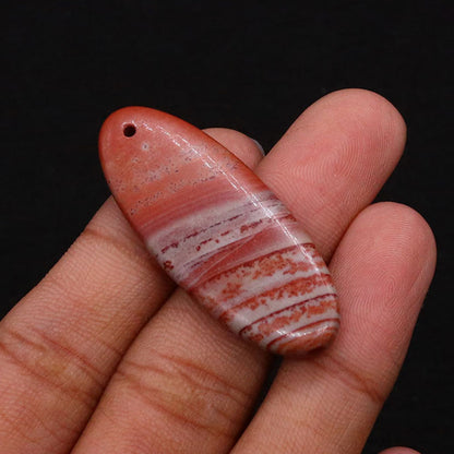 Oval Natural Stone Pendant Featuring Polished Craftsmanship With Dyed Emperor Stone In Synthesis Material
