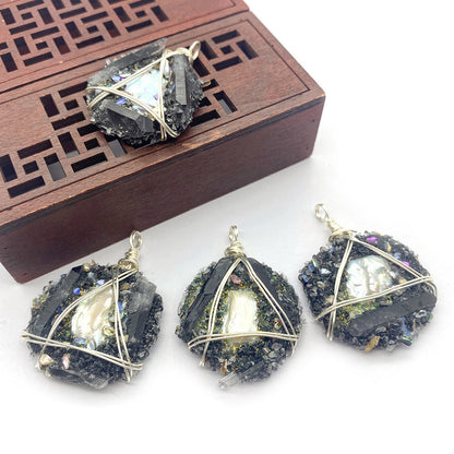 Bohemian Freshwater Pearl Pendant Featuring Irregular Craftsmanship In Dyed Black Natural Material