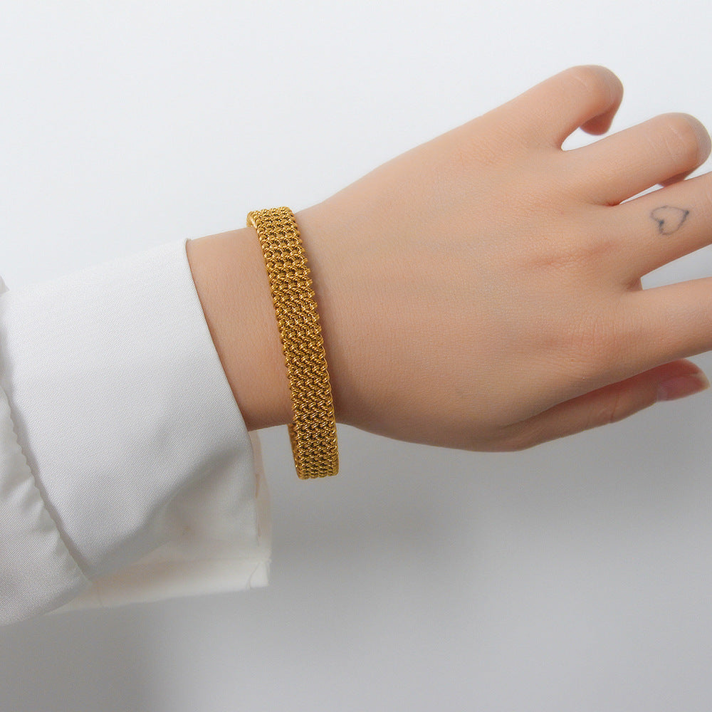 Simple Style Grid Braid Bangle For Women In 304 Stainless Steel With 18K Real Gold Electroplated Finish