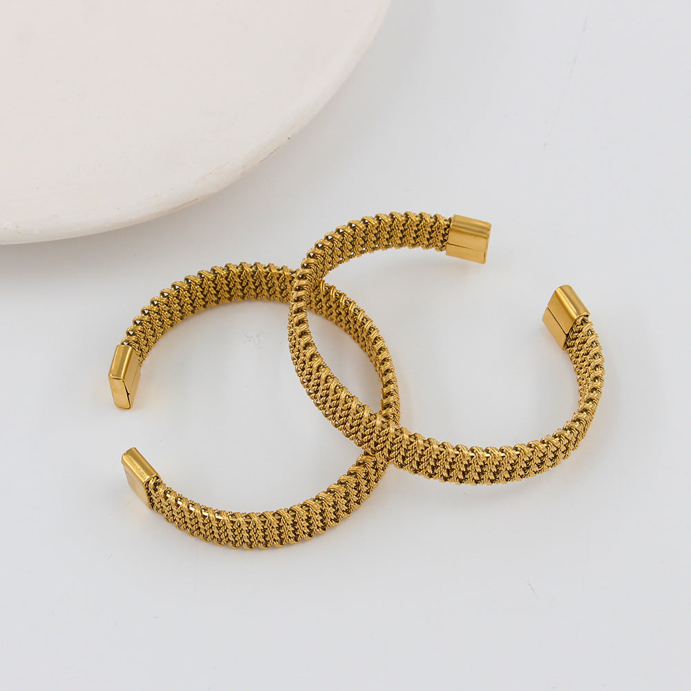 Simple Style Grid Braid Bangle For Women In 304 Stainless Steel With 18K Real Gold Electroplated Finish