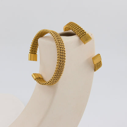 Simple Style Grid Braid Bangle For Women In 304 Stainless Steel With 18K Real Gold Electroplated Finish
