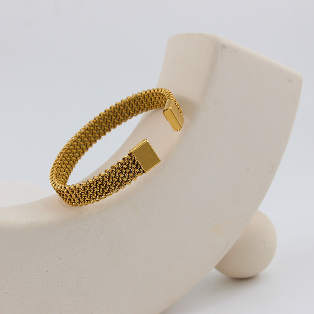 Simple Style Grid Braid Bangle For Women In 304 Stainless Steel With 18K Real Gold Electroplated Finish