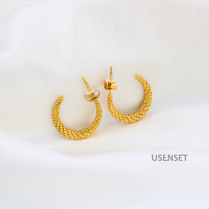 Women’s Gold Horns Stud Earrings With Electroplated Coating And Durable 304 Stainless Steel Posts