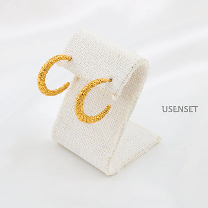 Women’s Gold Horns Stud Earrings With Electroplated Coating And Durable 304 Stainless Steel Posts