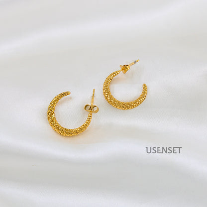 Women’s Gold Horns Stud Earrings With Electroplated Coating And Durable 304 Stainless Steel Posts