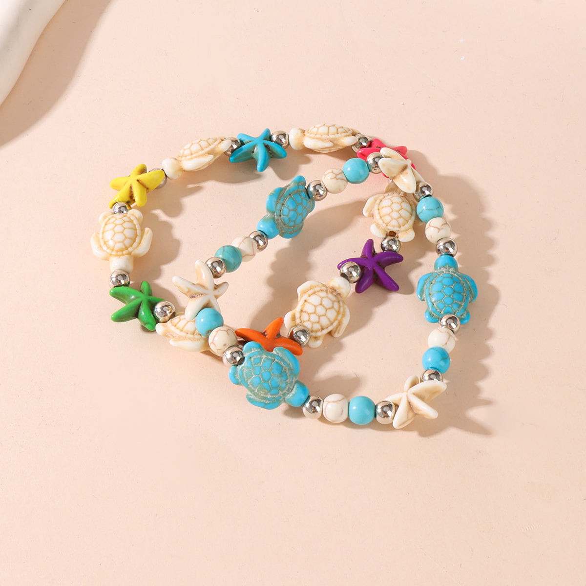 Unisex Marine Style Bracelet Featuring Tortoise Pattern And Turquoise Beads On Elastic String With Beaded Chain Craftsmanship