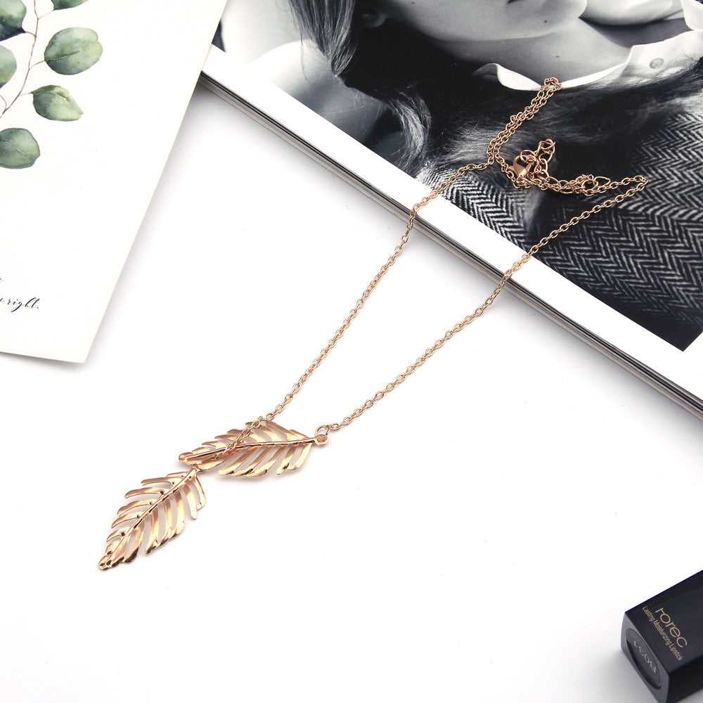 Classic Style Leaf Carving Necklace For Adults, Golden Plated Zinc Alloy With Box Chain