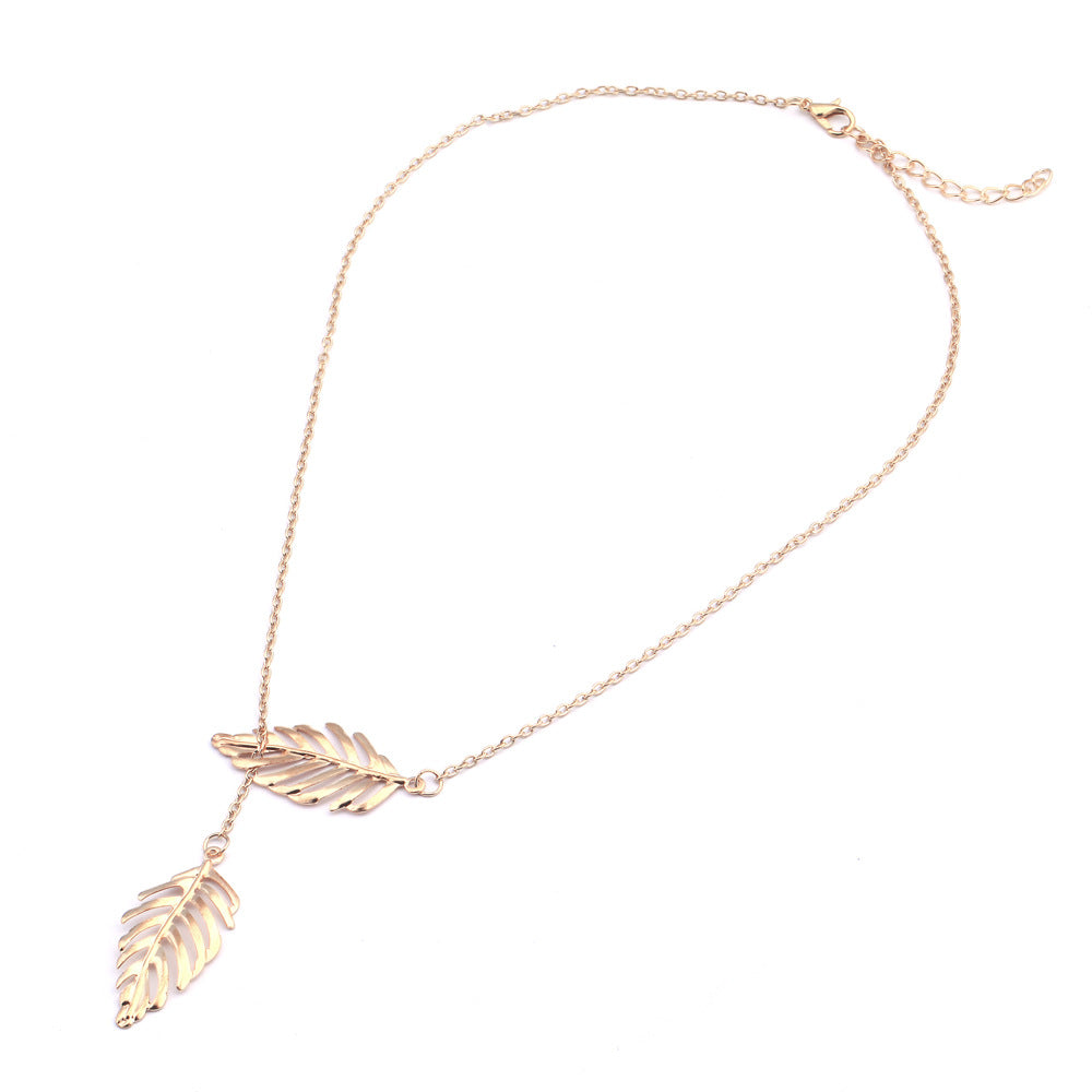 Classic Style Leaf Carving Necklace For Adults, Golden Plated Zinc Alloy With Box Chain