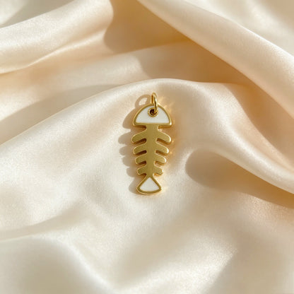 Fish Pendant Made Of 304 Stainless Steel Featuring Electroplated Finish, Stylish Commute Jewelry Accessory
