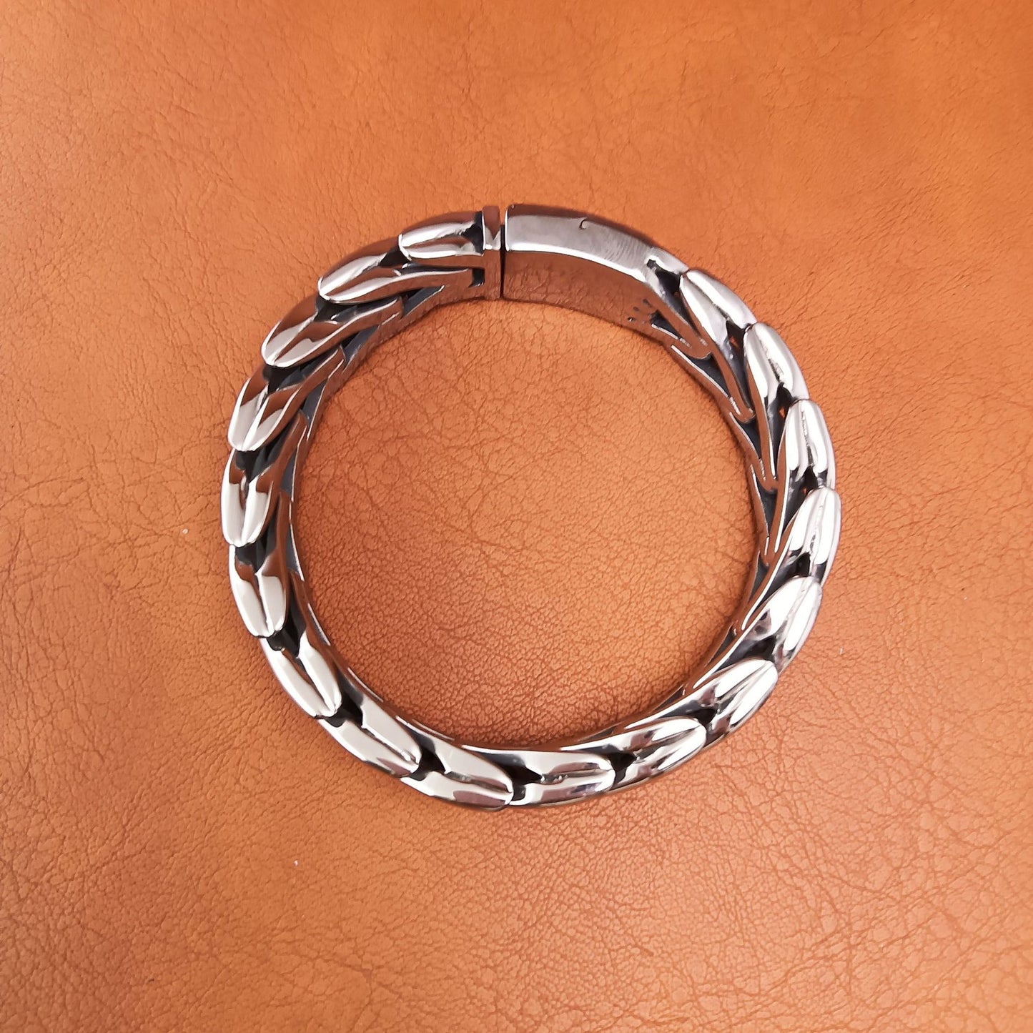 Handmade Hip-Hop Lines Bracelets In Stainless Steel With Titanium Steel Chain, Unisex Design