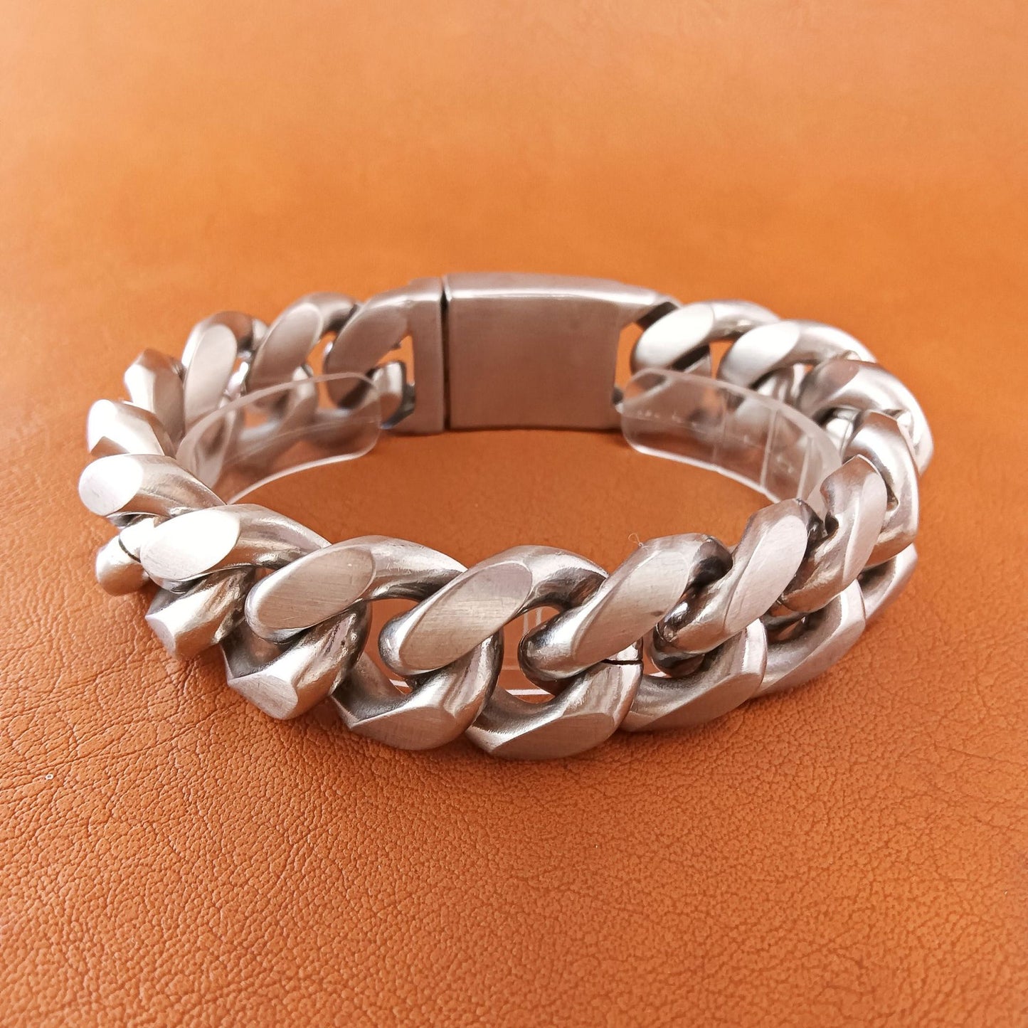 Handmade Hip-Hop Lines Bracelets In Stainless Steel With Titanium Steel Chain, Unisex Design