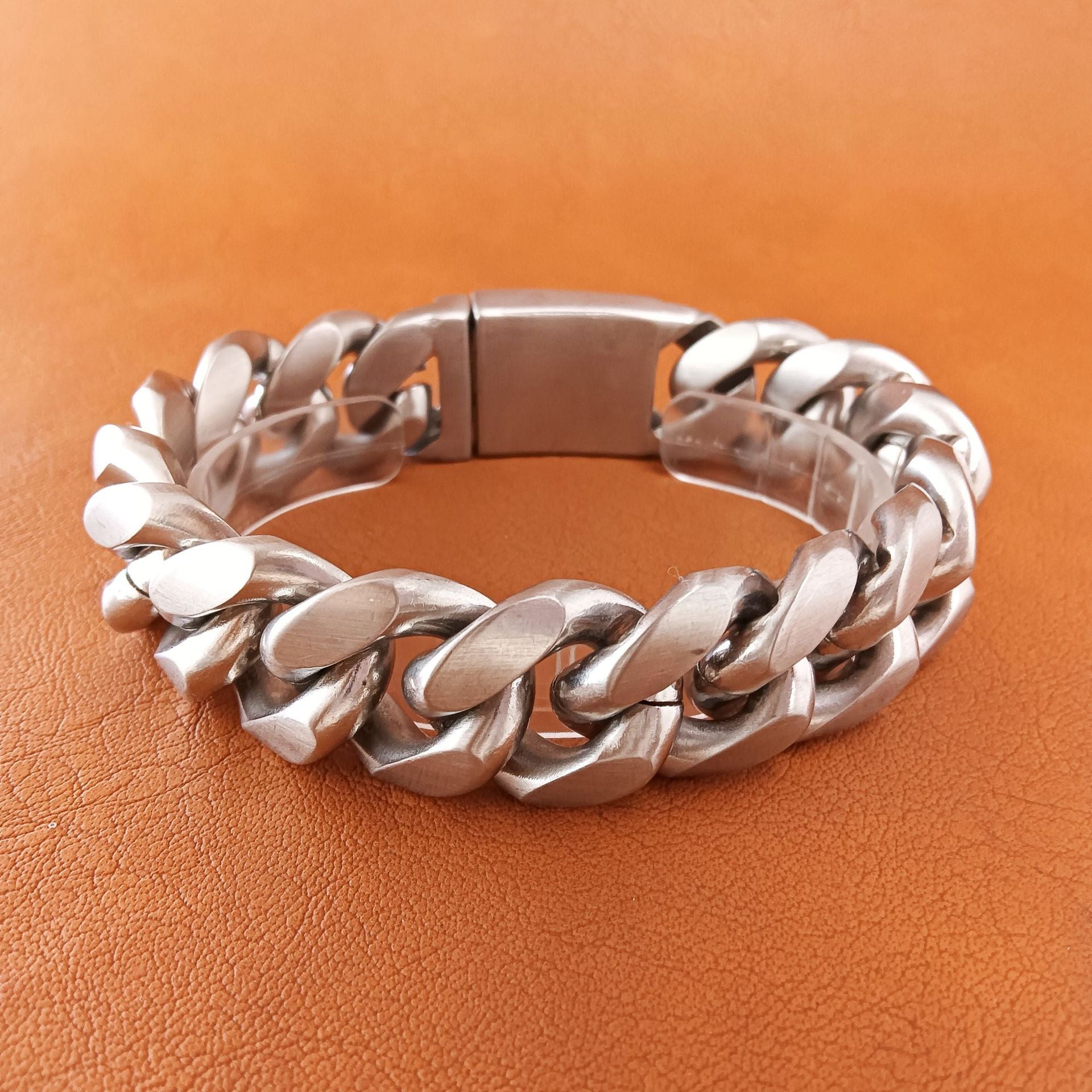 Handmade Hip-Hop Lines Bracelets In Stainless Steel With Titanium Steel Chain, Unisex Design