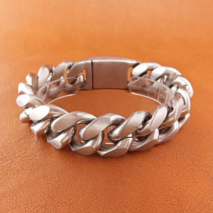 Handmade Hip-Hop Lines Bracelets In Stainless Steel With Titanium Steel Chain, Unisex Design