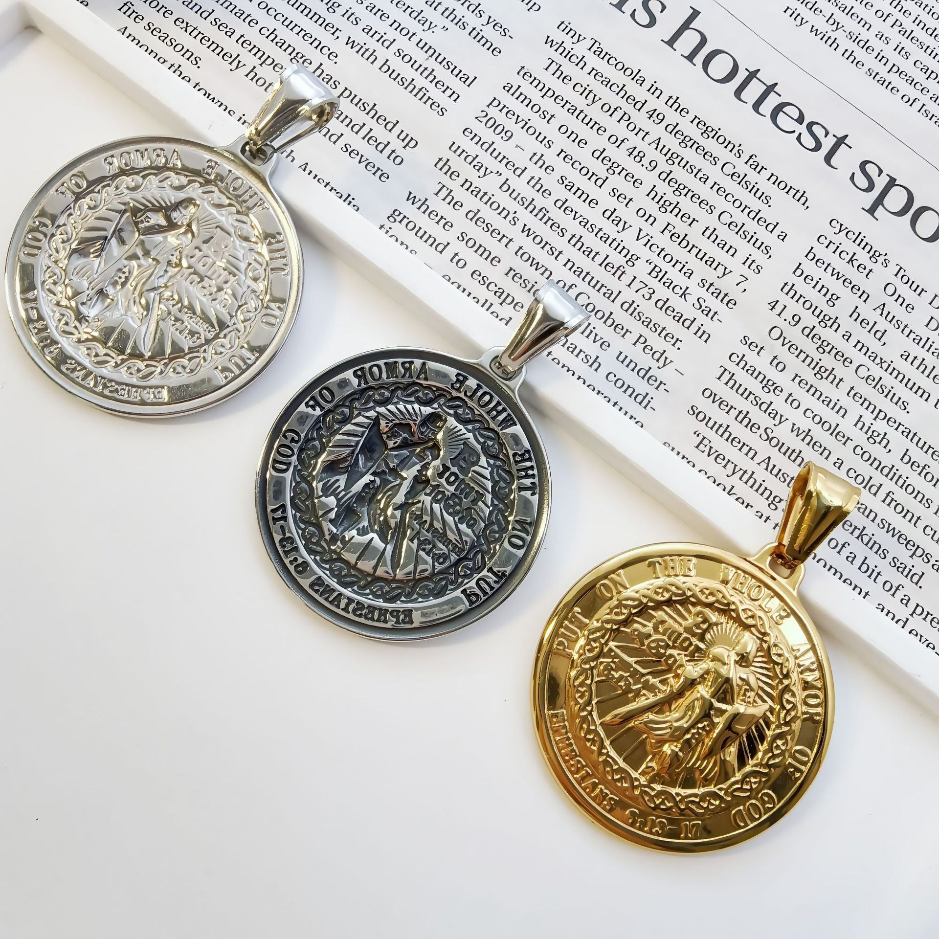 Roman Style Quadrilateral Pendant In 304 Stainless Steel With Electroplated Gold Plating And Polished Finish, Steel Color