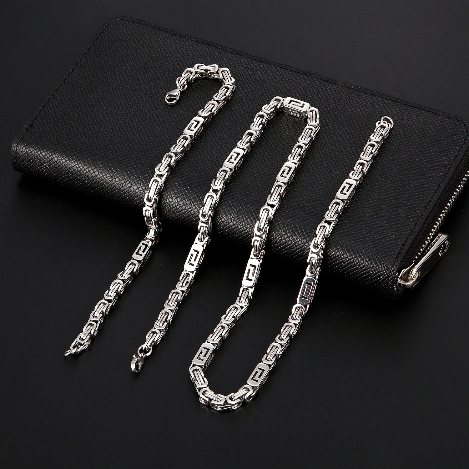 Handmade Geometric Necklace In Steel Color With Titanium Steel Pendant And Paperclip Chain