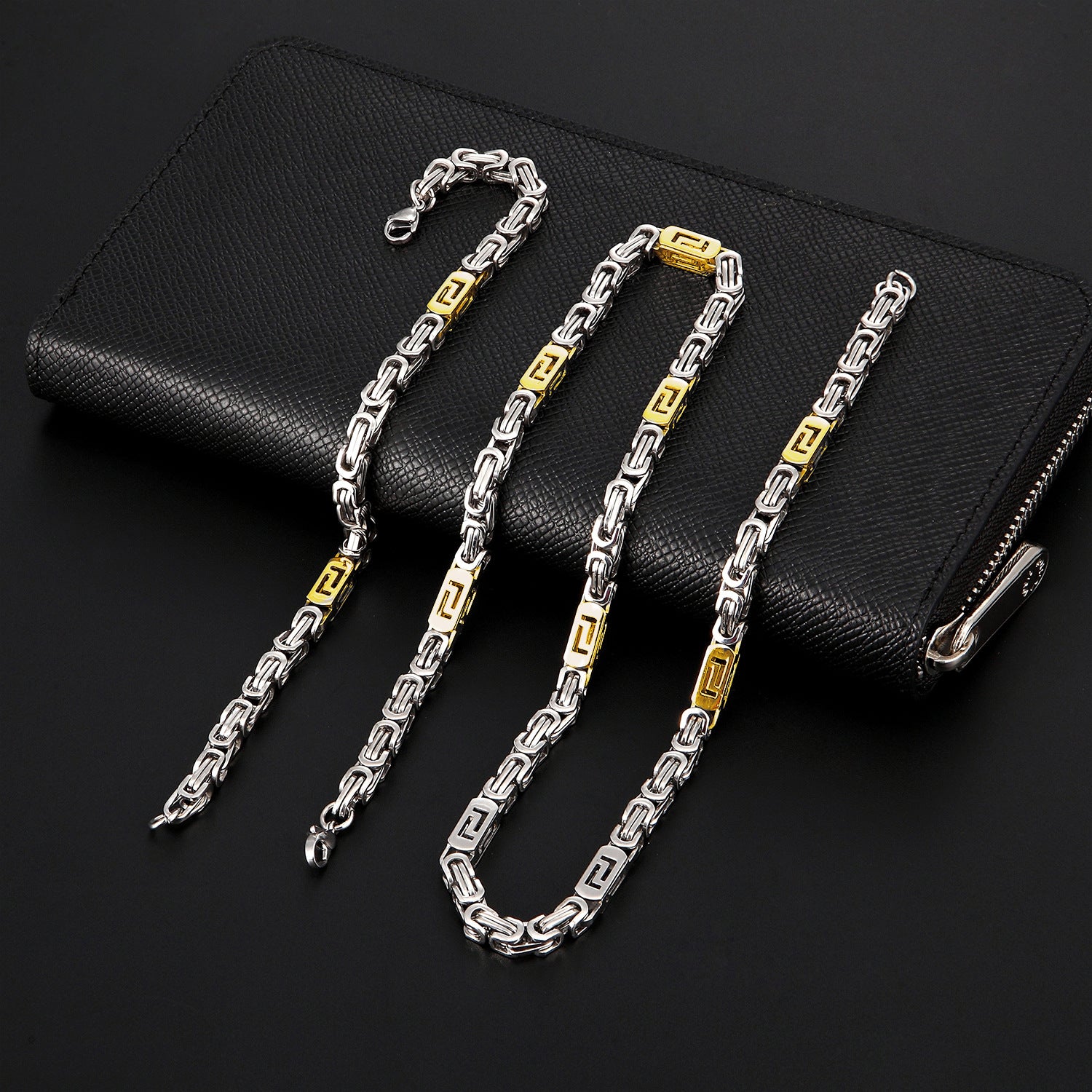 Handmade Geometric Necklace In Steel Color With Titanium Steel Pendant And Paperclip Chain