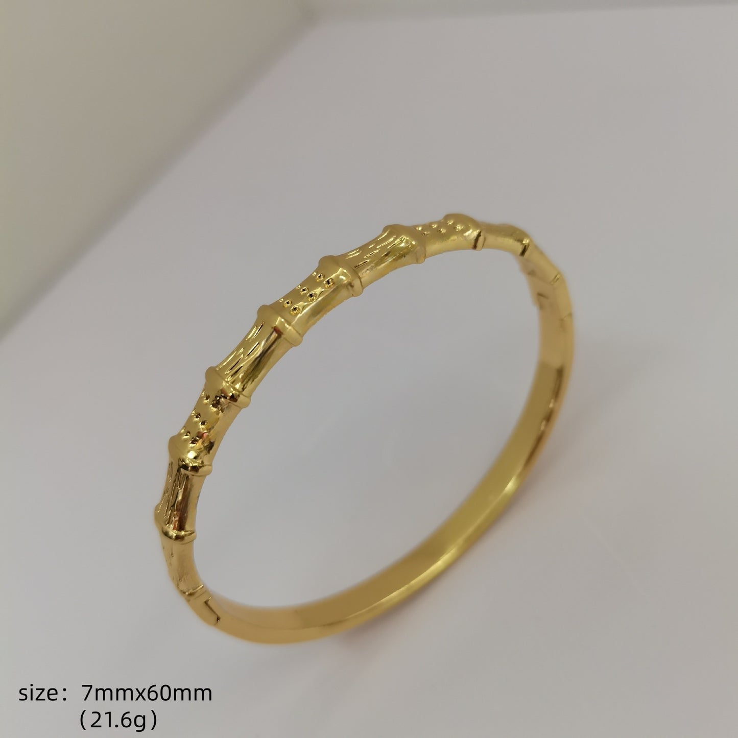Round Bangle For Women In 304 Stainless Steel With Electroplated Gold Plating