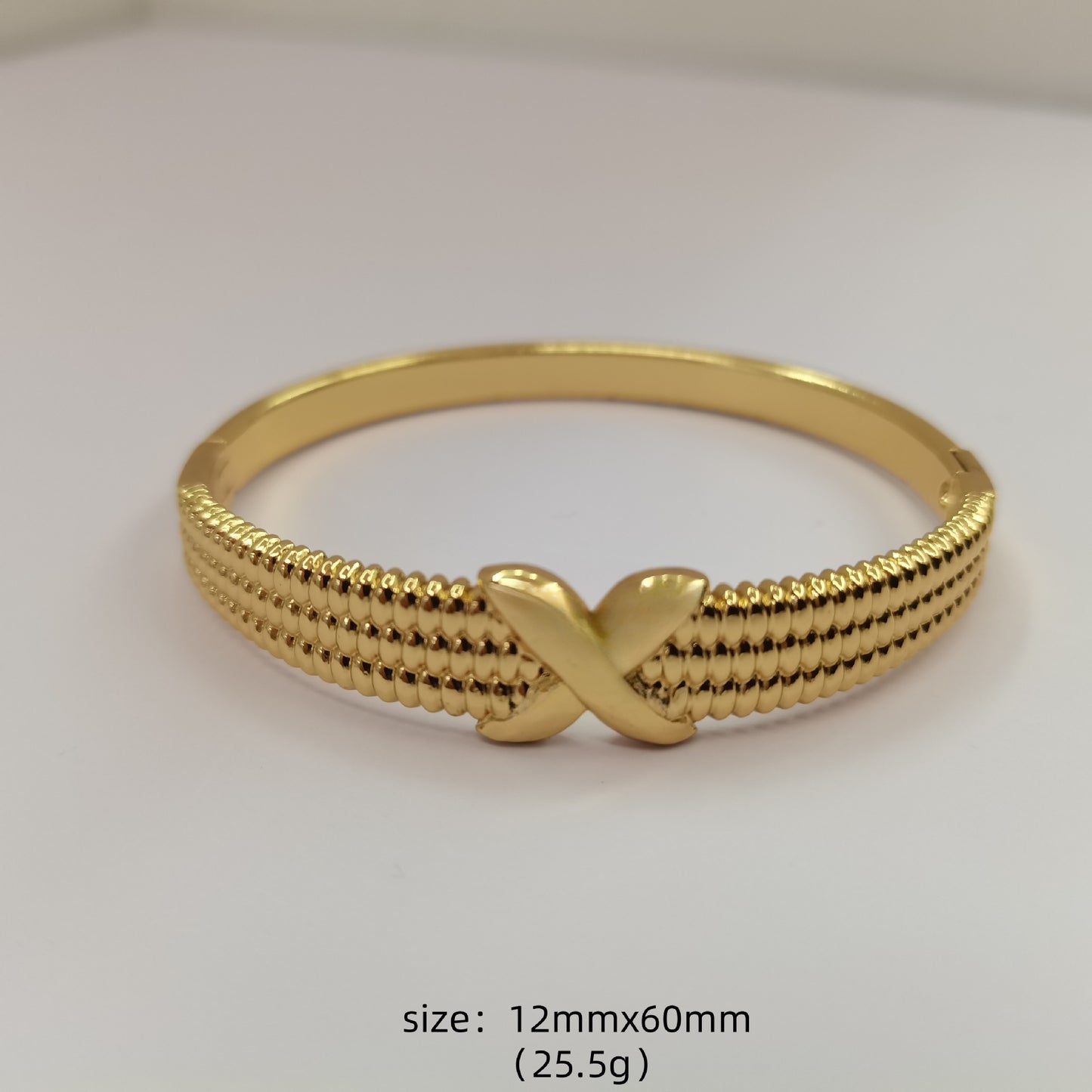 Round Bangle For Women In 304 Stainless Steel With Electroplated Gold Plating