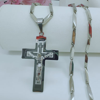 Men's Cross Pendant In 304 Stainless Steel With Steel Color Finish