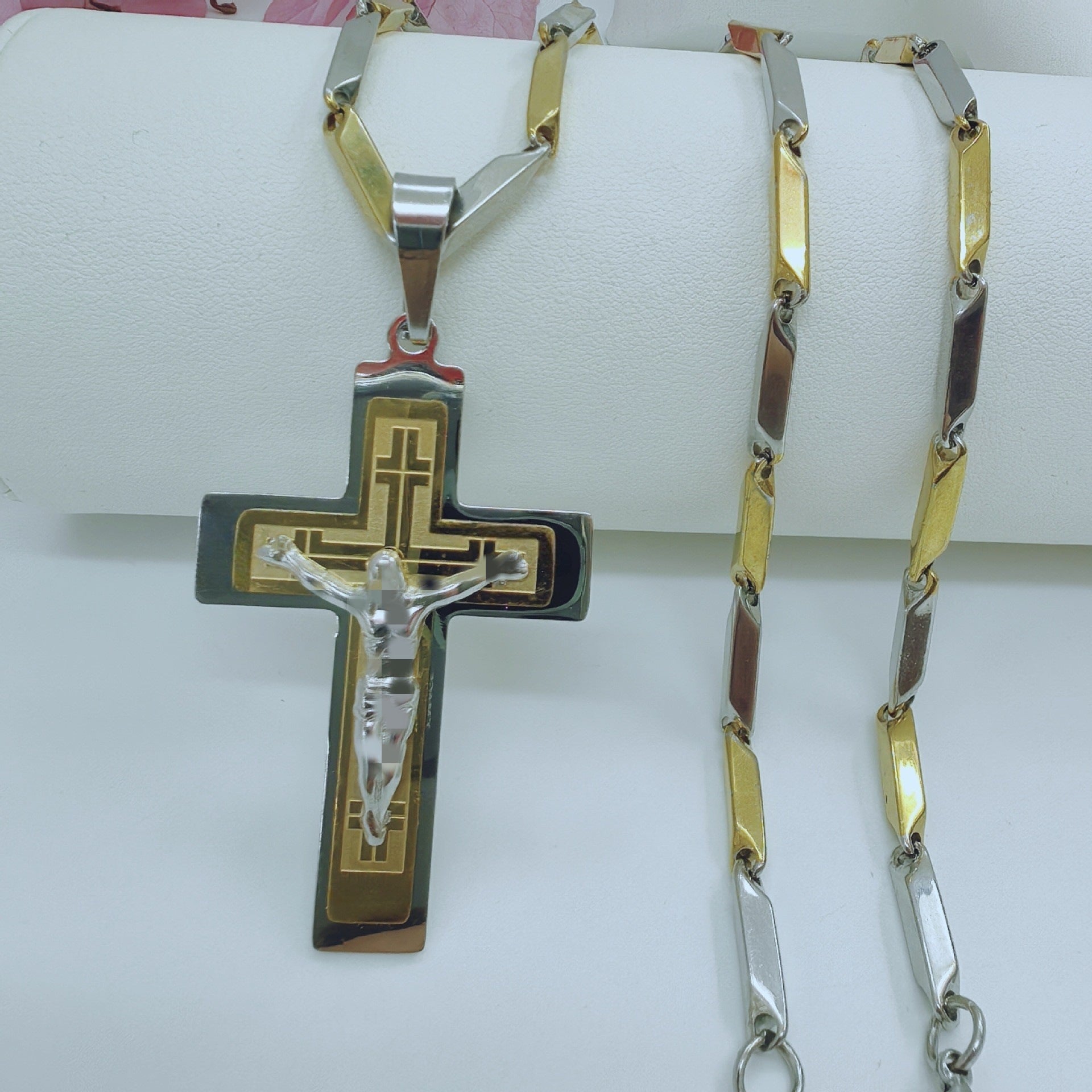 Men's Cross Pendant In 304 Stainless Steel With Steel Color Finish