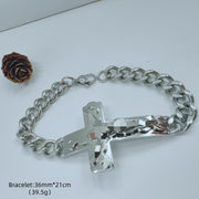 1 Piece of Steel-colored Bracelet