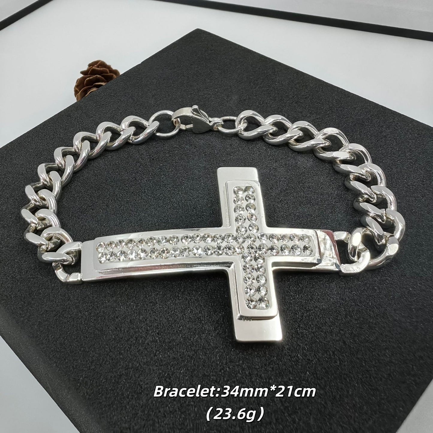 Men's Quadrilateral Pendant In Titanium Steel With Steel Color, Perfect For Spring Wear
