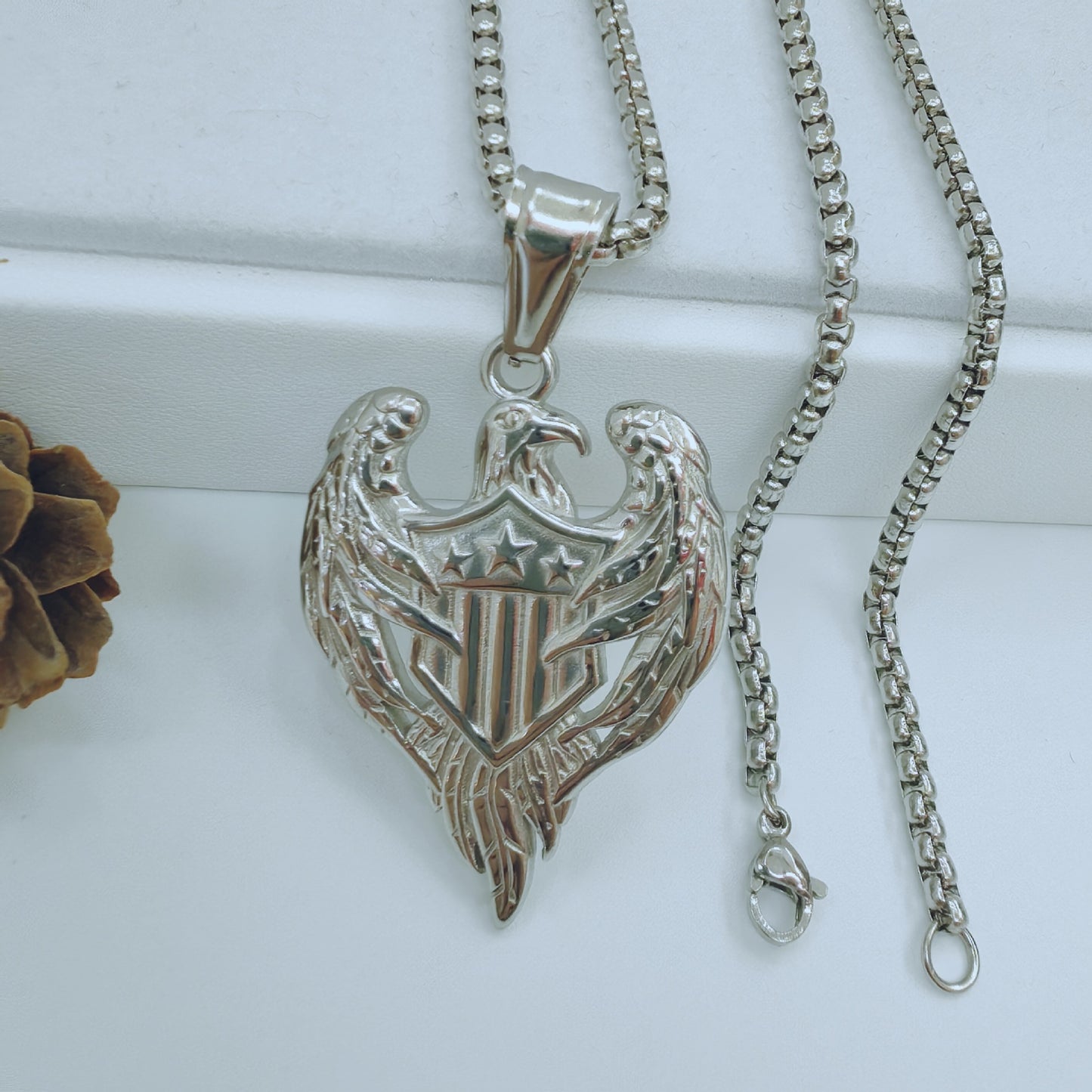 Men's Polished 304 Stainless Steel Animal Pendant In Gold, Perfect For Summer Wear