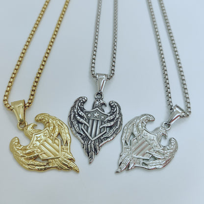 Men's Polished 304 Stainless Steel Animal Pendant In Gold, Perfect For Summer Wear