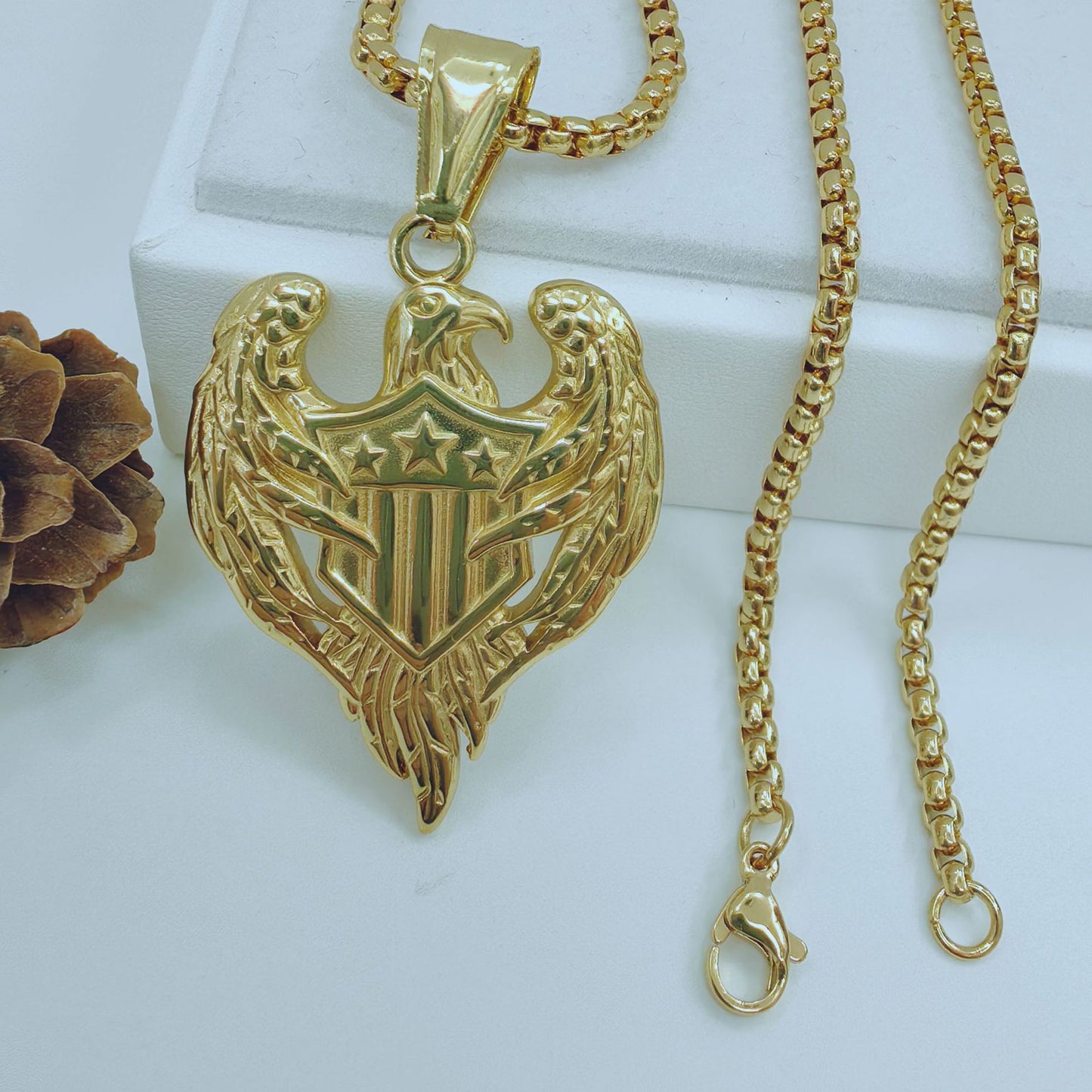 Men's Polished 304 Stainless Steel Animal Pendant In Gold, Perfect For Summer Wear
