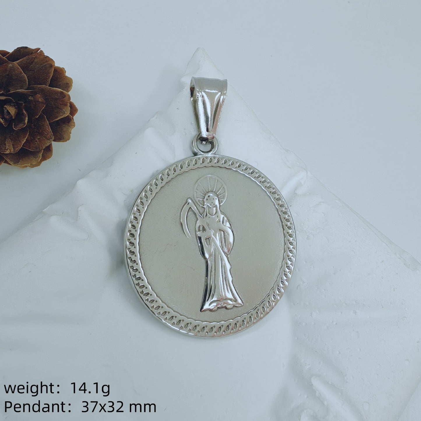 Eye Pendant In 304 Stainless Steel With Electroplated Gold Plating, Featuring Titanium Steel Chain In Simple Style For Men