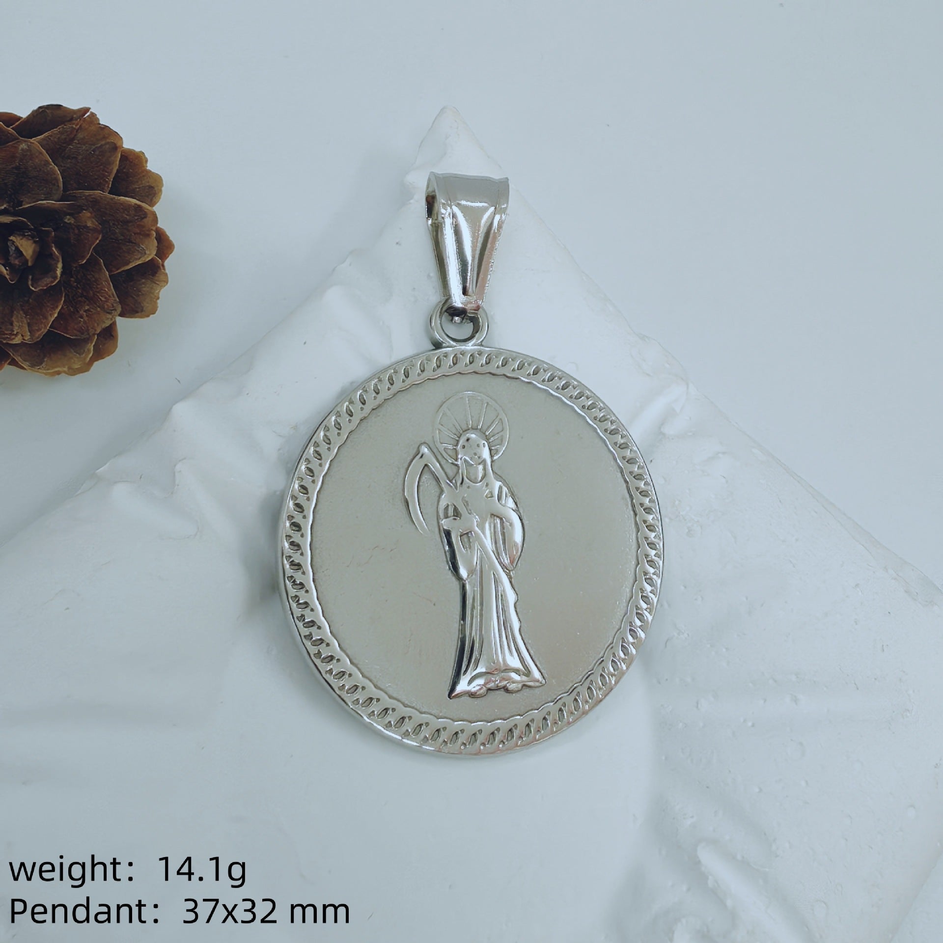 Eye Pendant In 304 Stainless Steel With Electroplated Gold Plating, Featuring Titanium Steel Chain In Simple Style For Men