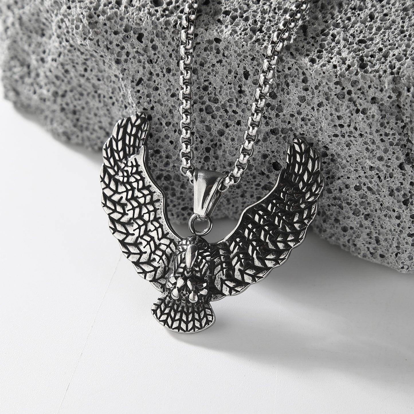 Men's Animal Pendant Made Of Durable 304 Stainless Steel In Elegant Gold Finish