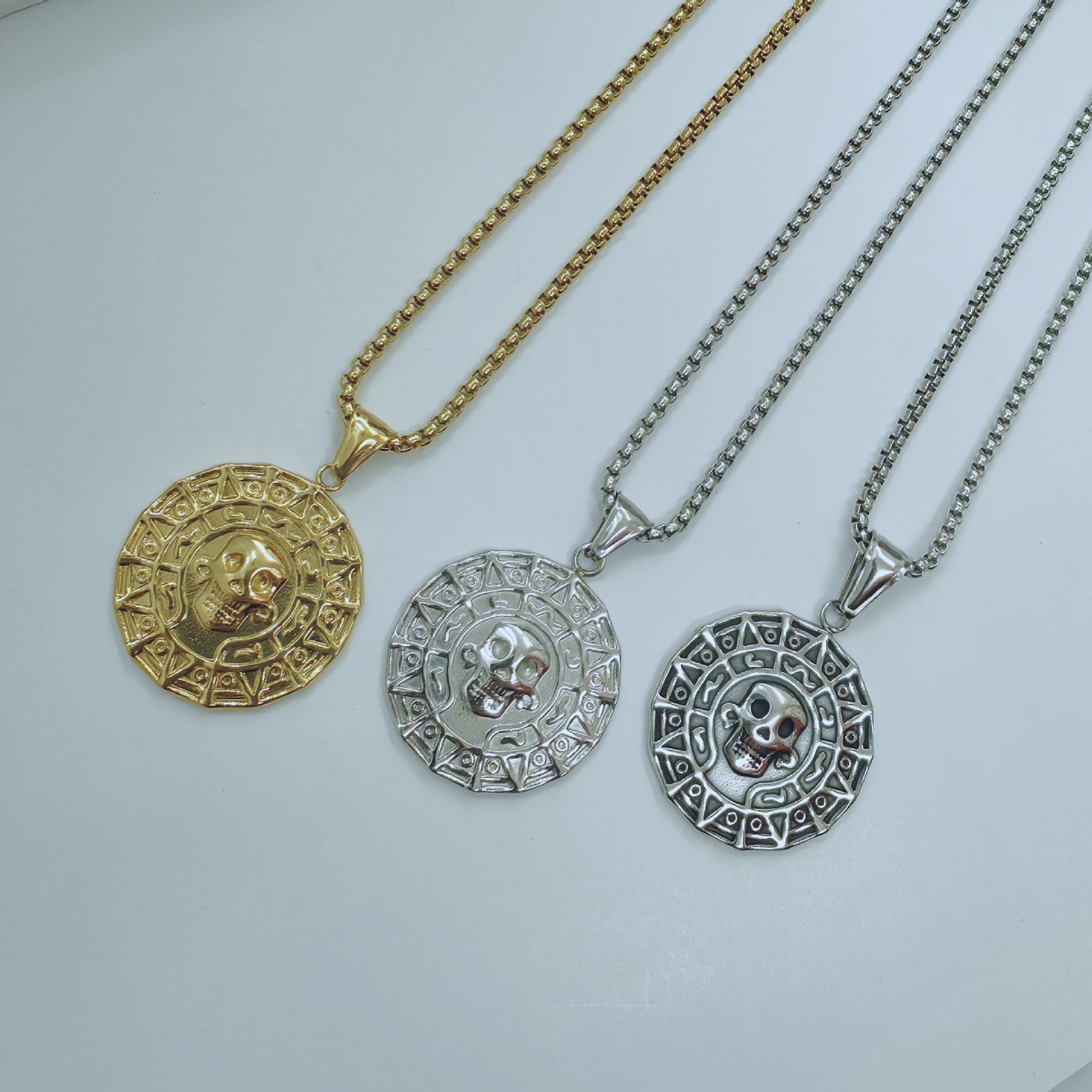 Geometric Metal Pendant For Men Featuring Enamel Craftsmanship In Steel Color