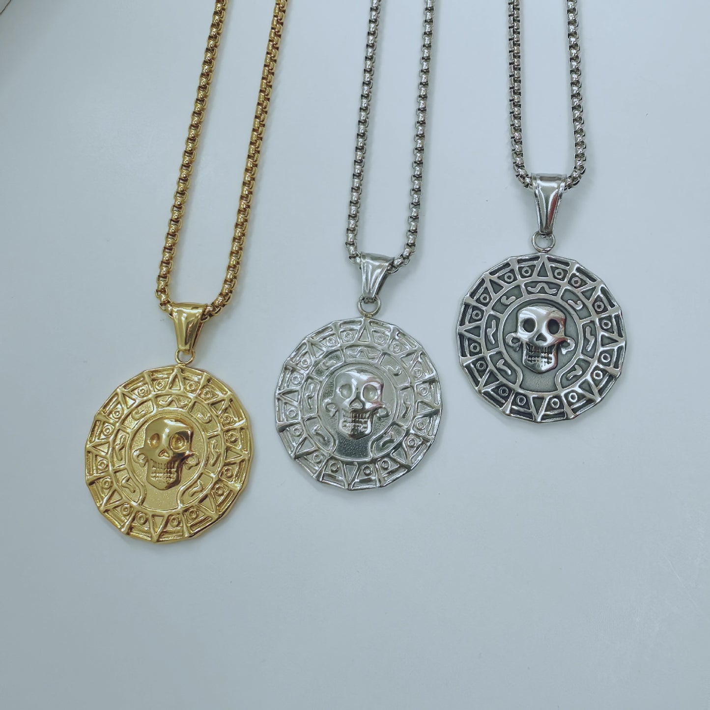 Geometric Metal Pendant For Men Featuring Enamel Craftsmanship In Steel Color