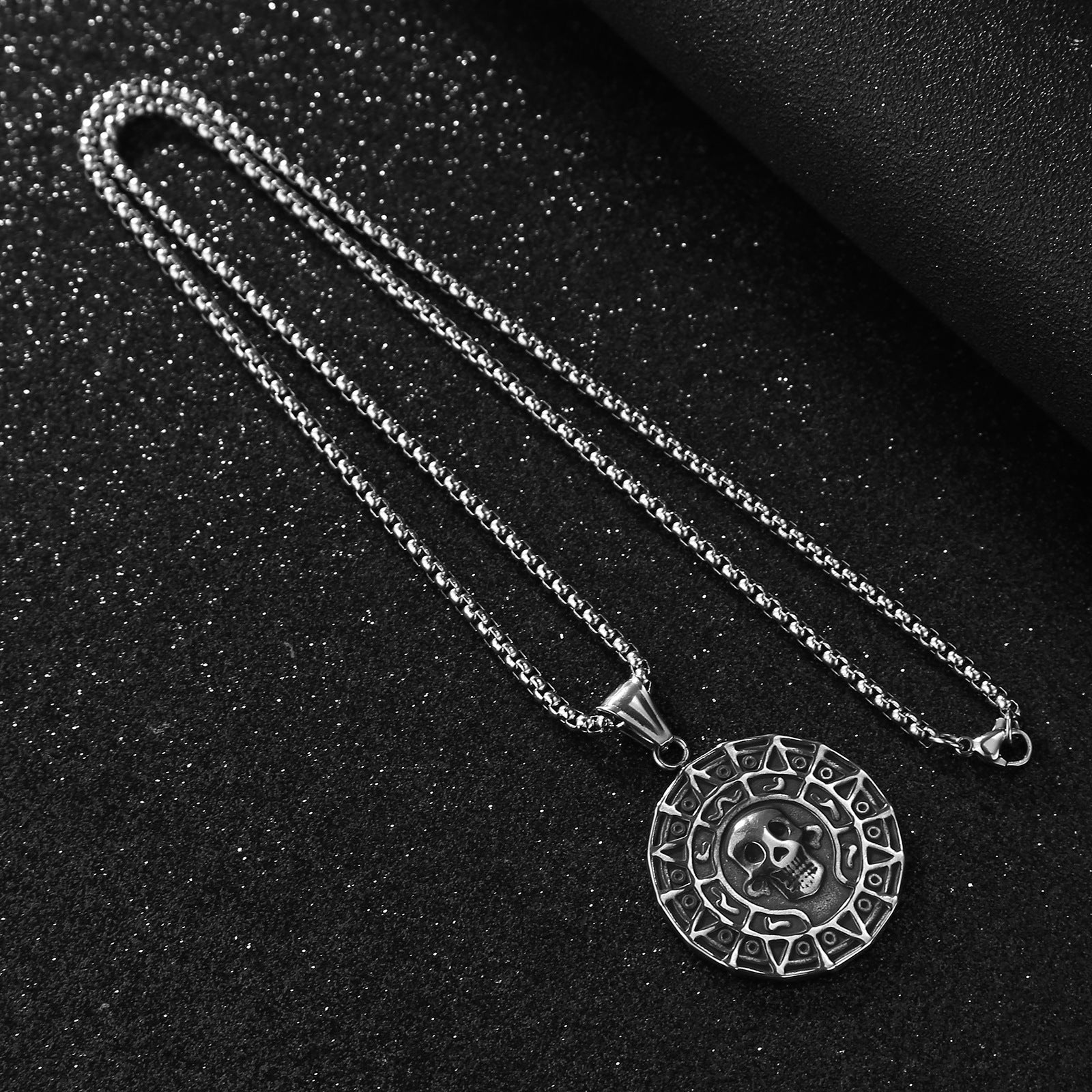 Geometric Metal Pendant For Men Featuring Enamel Craftsmanship In Steel Color