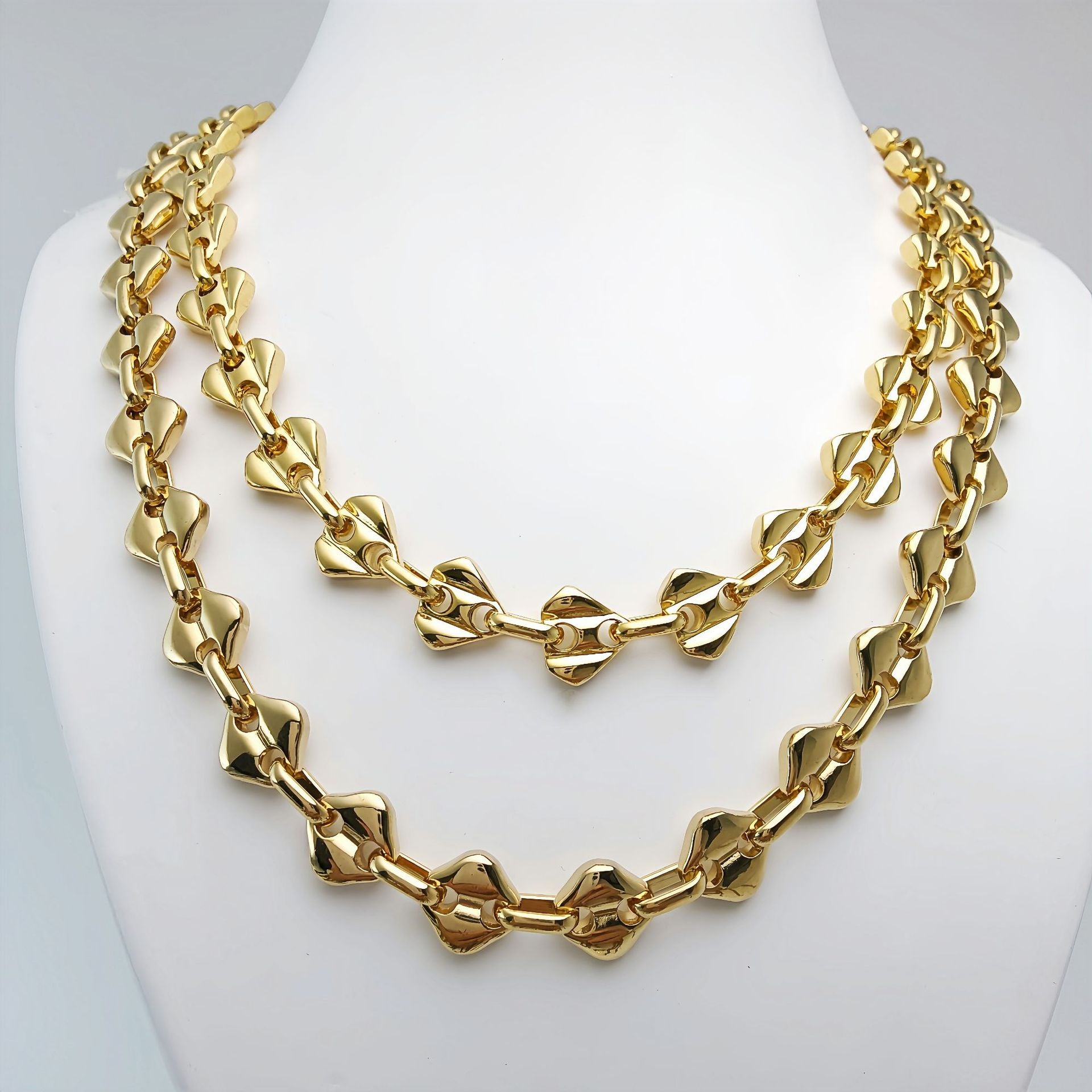 Simple Style Water Droplets Necklace For Women In Gold With Diamond Inlay And 304 Stainless Steel Coffee Bean Chain