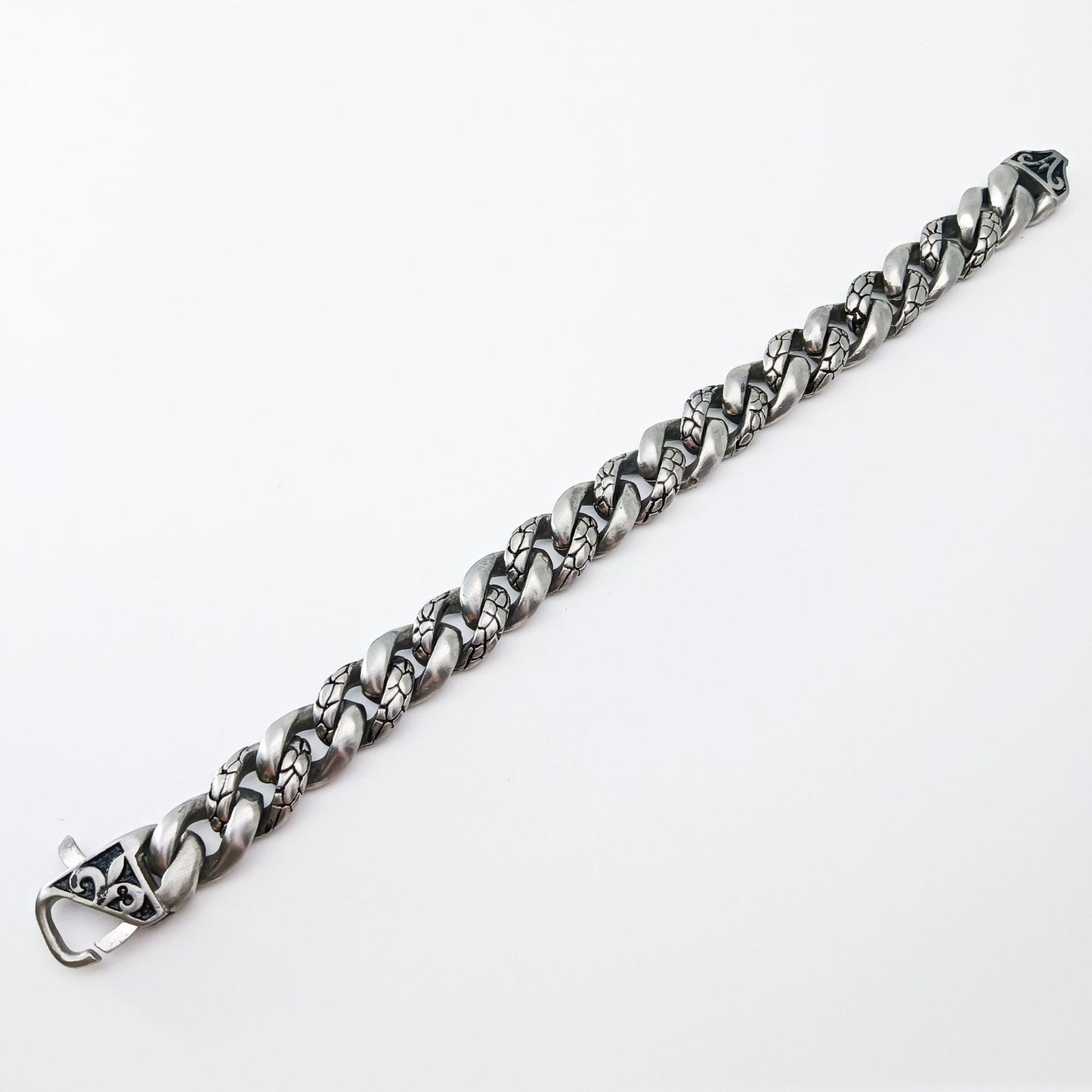 Unisex Hip-Hop Lines Bracelet Featuring Titanium Steel Chain And Stainless Steel In Steel Color