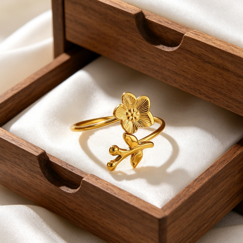 Unisex Flowers Ring In Simple Style, Waterproof Non Tarnish 304 Stainless Steel With 18K Real Gold PVD Coating