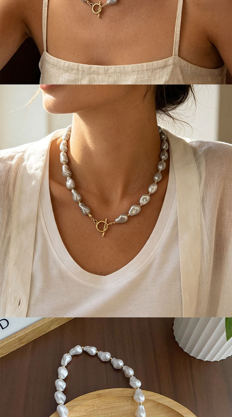 Exaggerated Pearl Choker Necklace With Resin And Baroque Pearl Inlay, Featuring Beaded Chain, Unisex Design