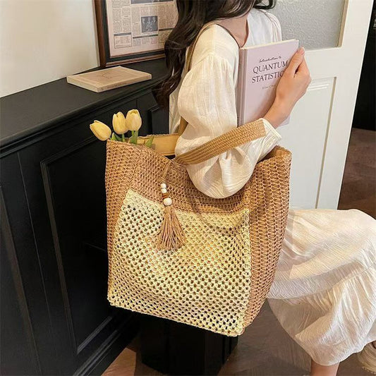Square Straw Shoulder Bag Featuring Braid Detail, Large Capacity, Ideal For Summer