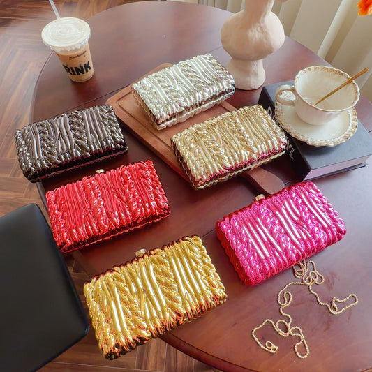 Women’s Square Acrylic Box Bag Featuring A Stylish Chain Strap, Perfect For Elegant Hand Carry