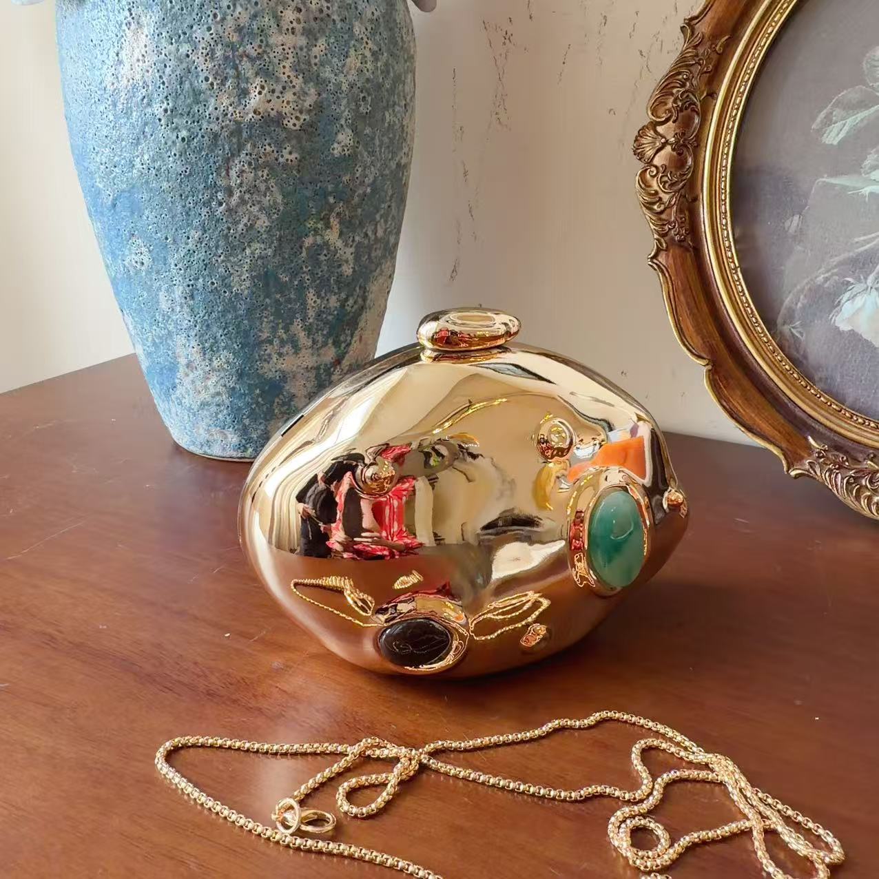 Multicolor Round Acrylic Evening Bag For Women Featuring Chain Strap, Stylish And Elegant Design